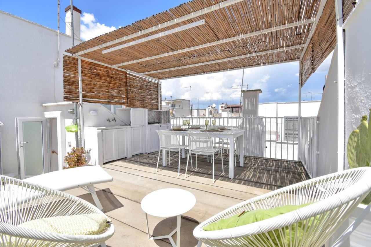 Mina'S Roof Apartment Terrace: Whit Sea View Ceglie Messapica Exterior photo