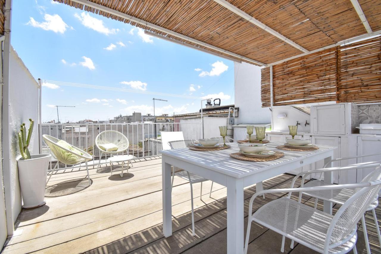 Mina'S Roof Apartment Terrace: Whit Sea View Ceglie Messapica Exterior photo